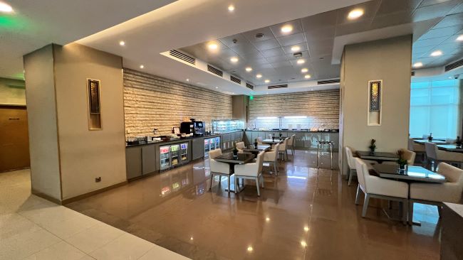 Emirates Business Class Lounge Cairo Airport T2