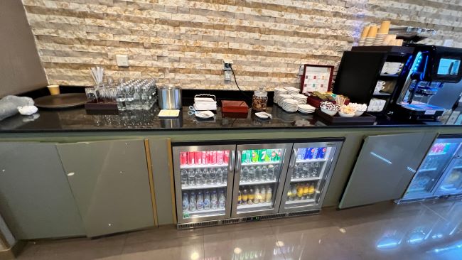 Emirates Business Class Lounge Cairo Airport T2