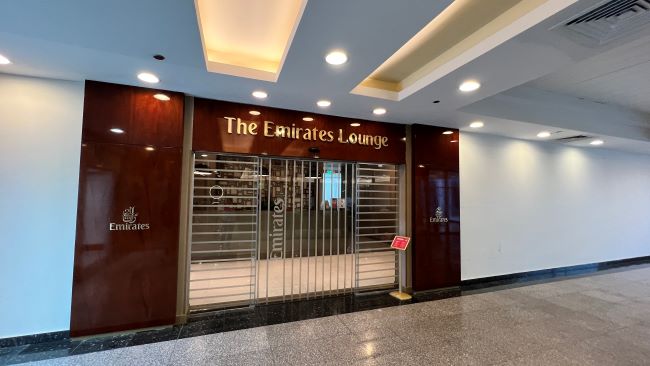 Emirates Business Class Lounge Cairo Airport T2