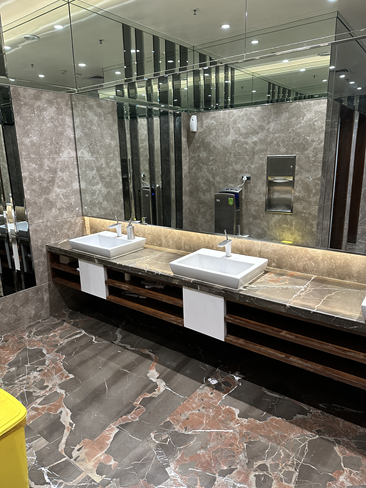 Adani Business Class Lounge | Mumbai Airport T2 | Bathroom